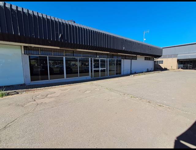 3,327M² RETAIL FOR SALE IN PEACEHAVEN INDUSTRIAL